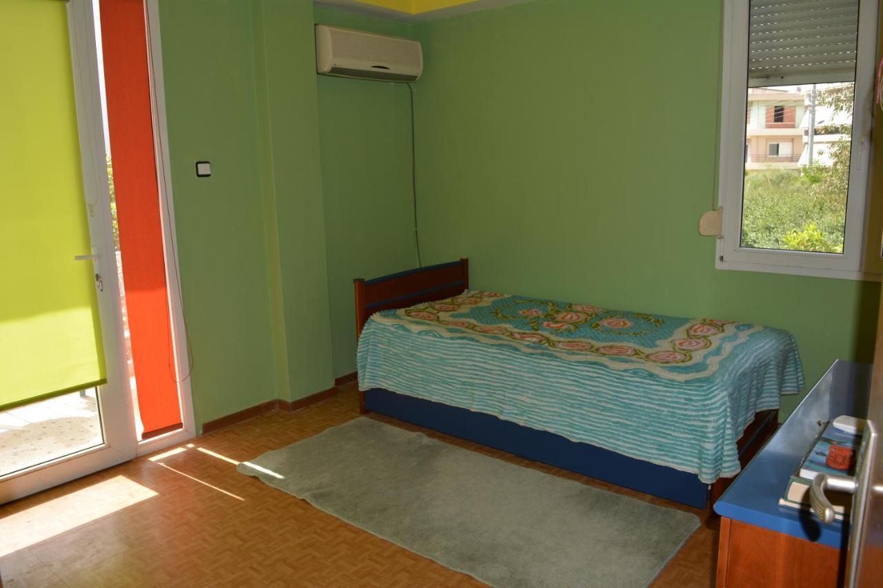 Spacious Apartment With Balconies, Ac, King Bed, Near Dt And Transports Афіни Екстер'єр фото